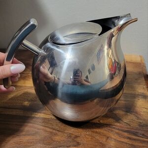 Brand New Stainless Steel Jazz Tea Kettle with strainer by Nambe